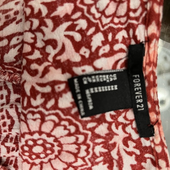 Flowy Long Sleeve Crop Top with Open Back - Picture 5 of 5